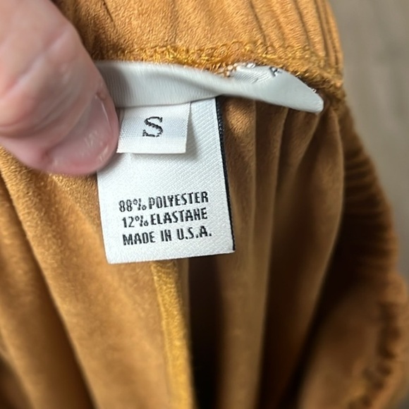 Bryn Walker,Oliver Faux Contemporary Suede Lantern Pants Miele, Size Small - Picture 2 of 14